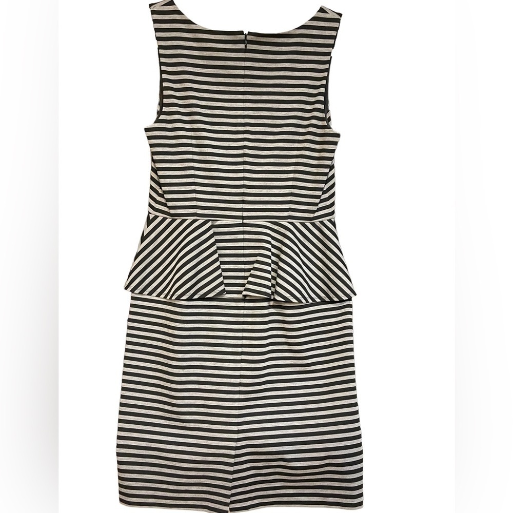 Ann Taylor size 8 striped dress with flounce at the waist.  Comfort & style! - Picture 5 of 5